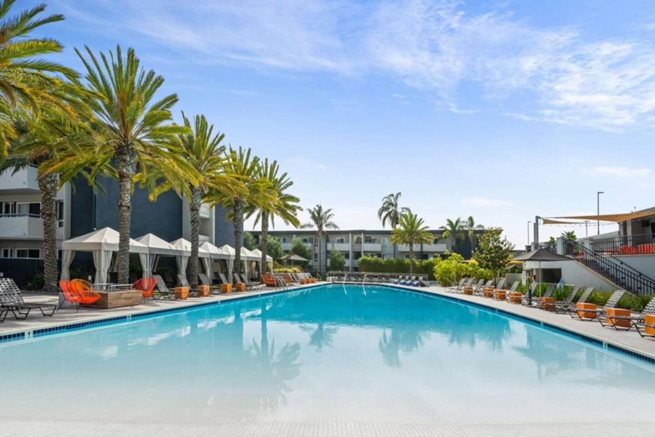 Luxurious Stay Near The Beach Ньюпорт-Бич Экстерьер фото